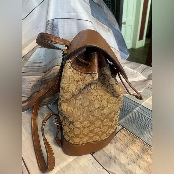Coach of New York Dempsey Drawstring Backpack Jacquard w/patch & stripe 🔥EUC - Picture 4 of 9
